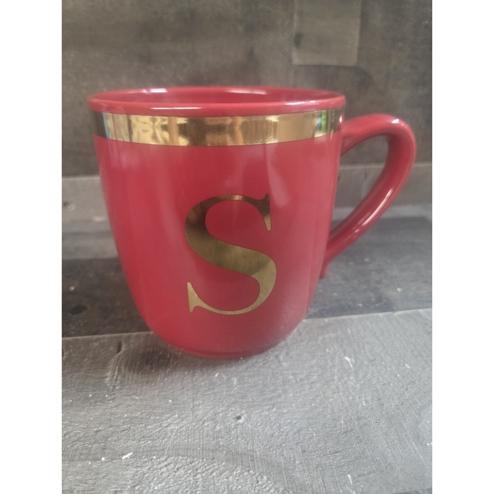 DesignPac Gifts Large Soup Cup Coffee Mug Red Gold Monogram 'S'